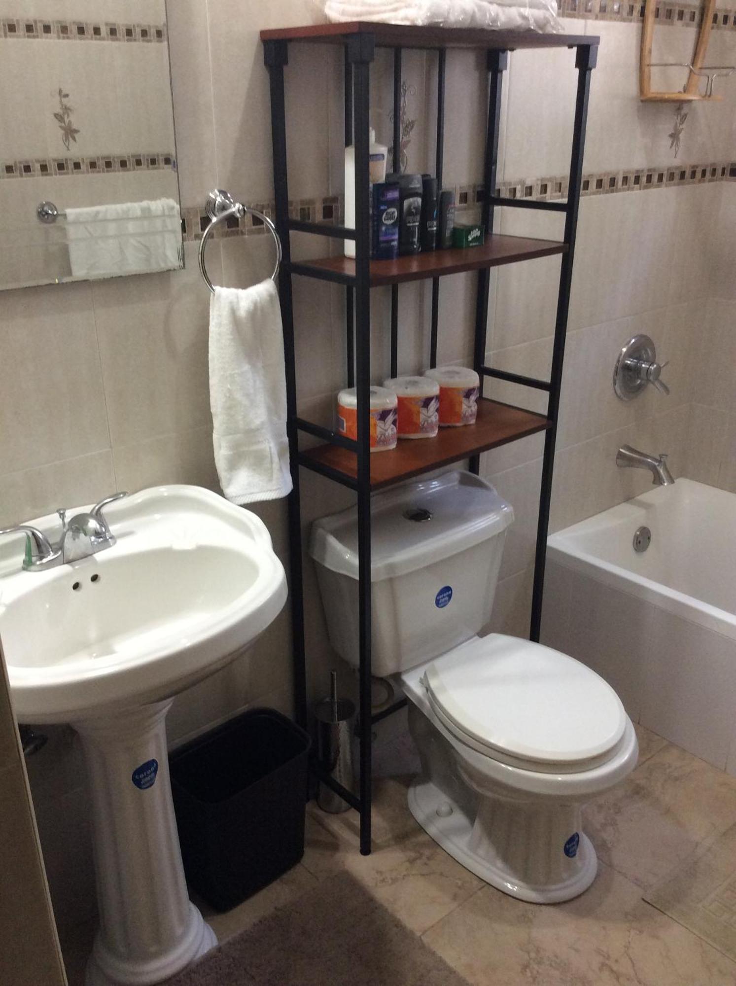 Le Quad - One Bedroom & Studio Apt - Private, Spacious & Secured Kingston Extérieur photo